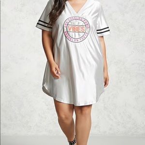 Forever21+ Plus Satin Graphic Varsity Top Dress 3X